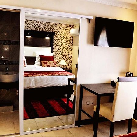 Golden Door Villa Gaborone Exterior foto