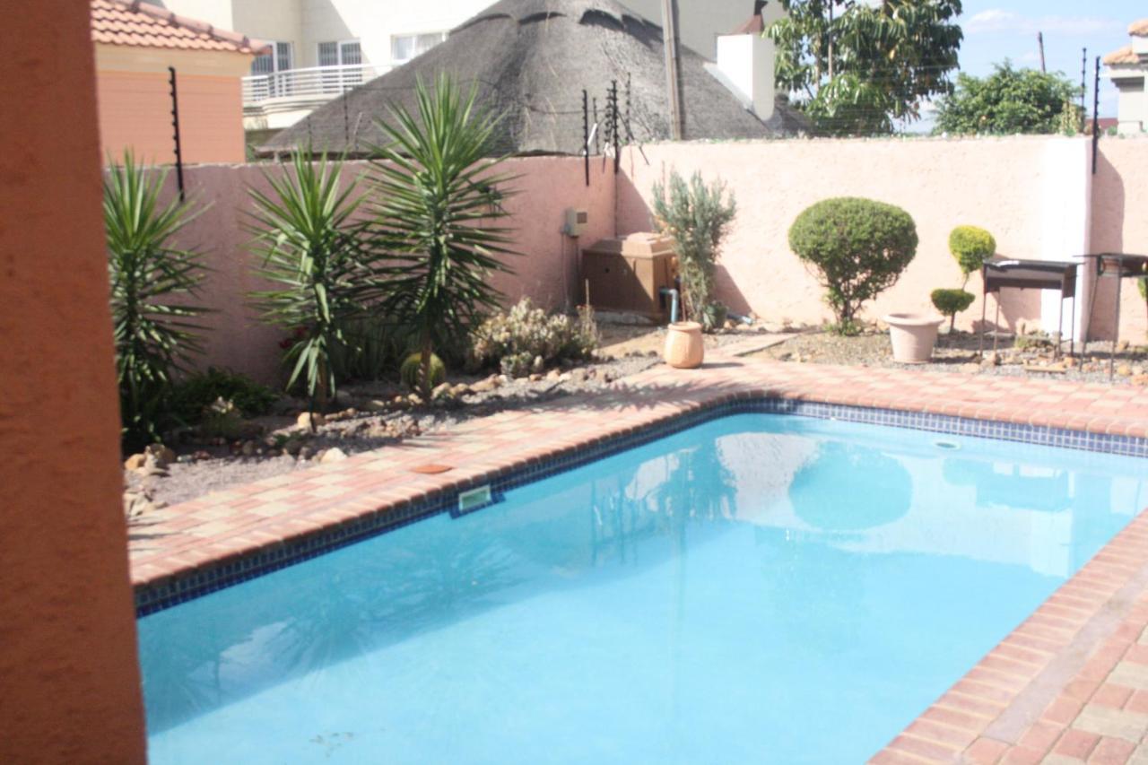 Golden Door Villa Gaborone Exterior foto